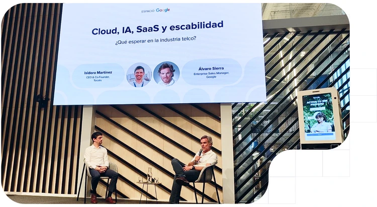 Dialog between Isidoro Martínez Soñora and Álvaro Sierra about Cloud, IA and agents